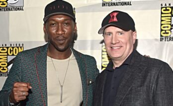 Kevin Feige geeft een update over het "mes" van Mahershala Ali, legt de vertragingen uit