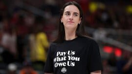 WNBA All-Star Game 2025: Caitlin Clark, andere sterren dragen `` Betaal ons wat je ons verschuldigd bent 'shirts te midden van CBA-onderhandelingen